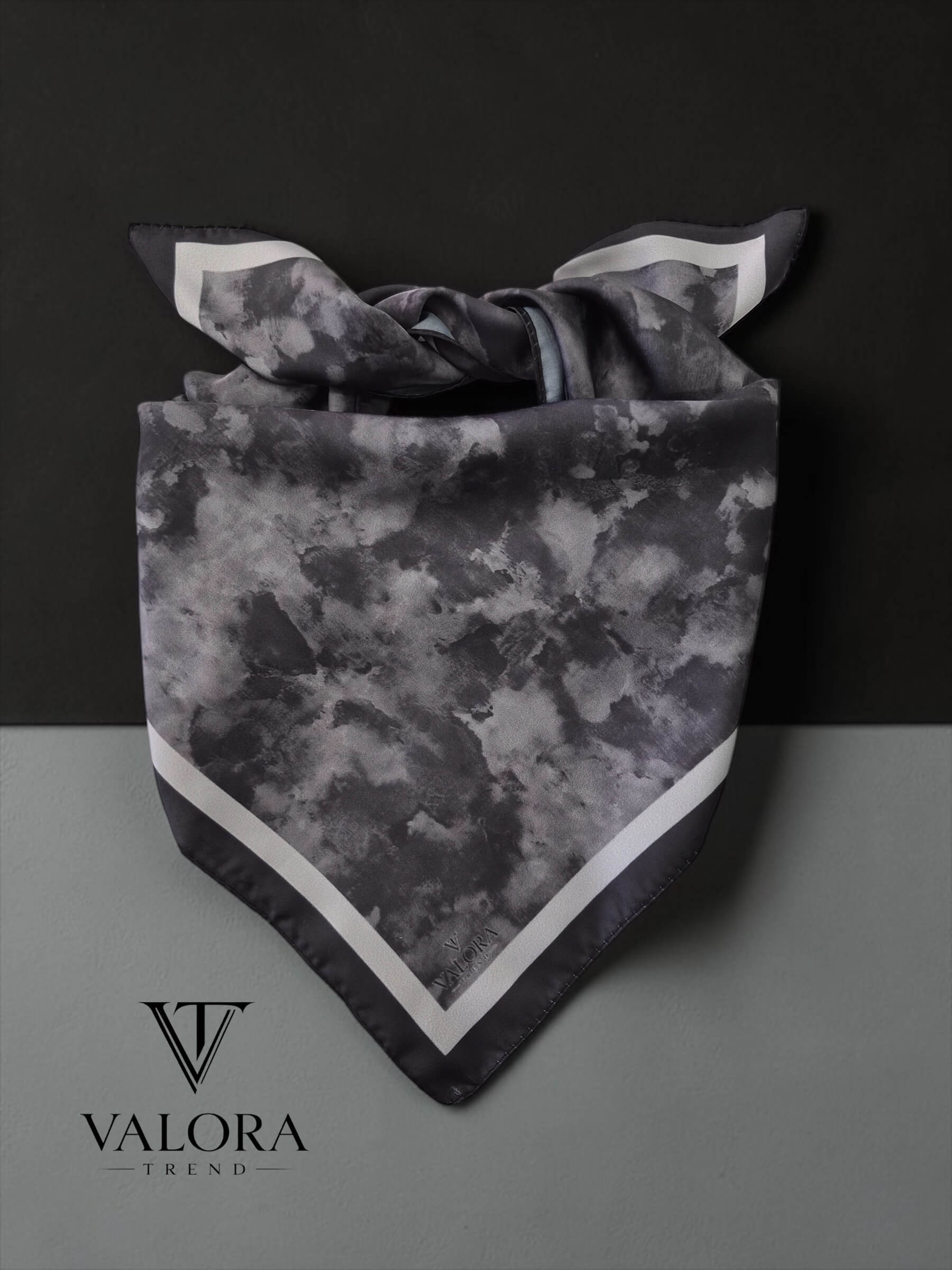 011 011 Siyah Bandana - Görsel 1