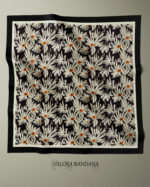 035 Papatyalı Çiçek Desenli Bandana – Saç, Boyun ve Çanta Aksesuarı - Görsel 3