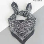 064 Siyah Etnik Desenli Saten Bandana