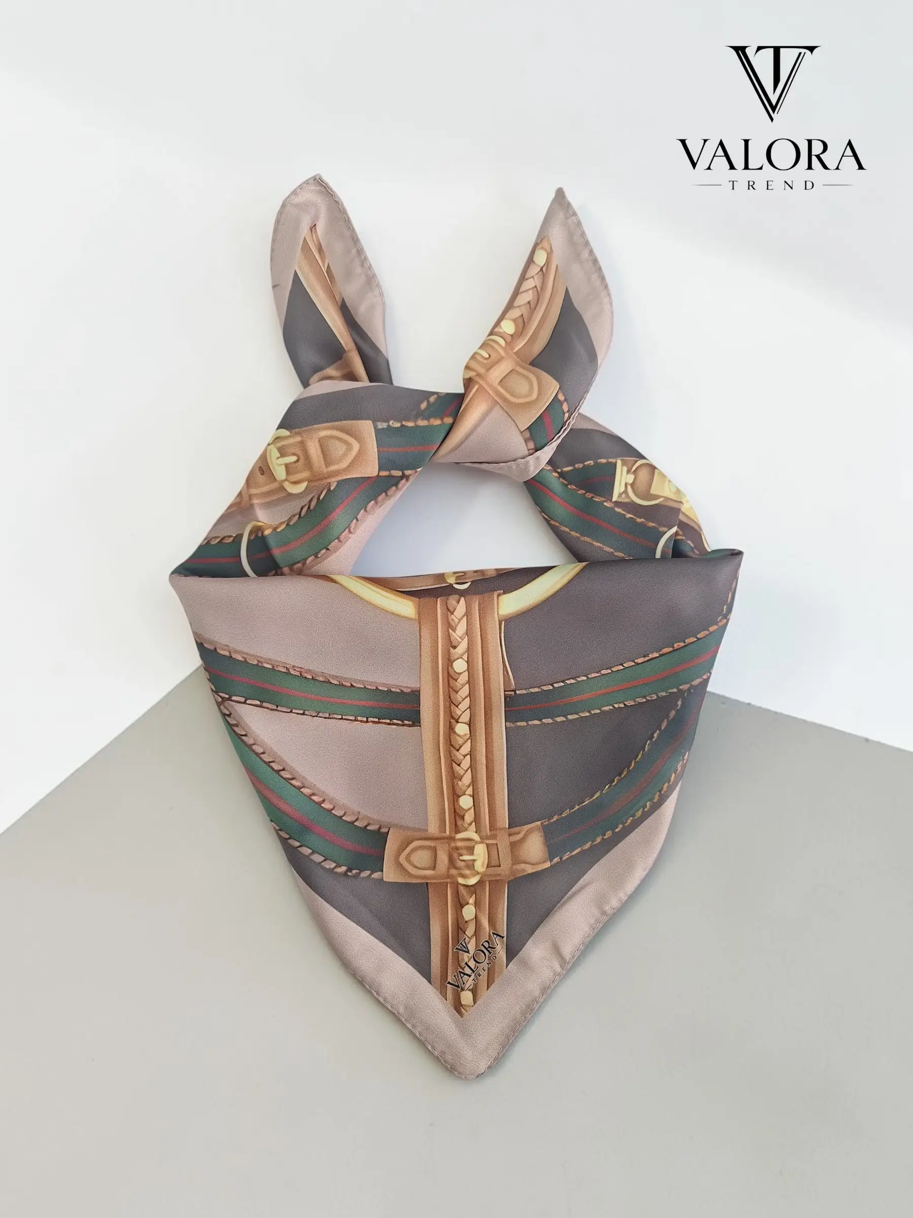 067 067 Altın Toka Detaylı Saten Bandana Fular - Kahve Camel Lüks Çanta Aksesuarı - Görsel 1