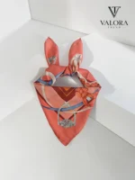 070 Trend Binicilik Temalı Kemer Desenli Saten Bandana