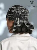 073 Trend Lüks Saten Bandana 57x57 cm - Siyah Ekru Geometrik Desenli - Görsel 2