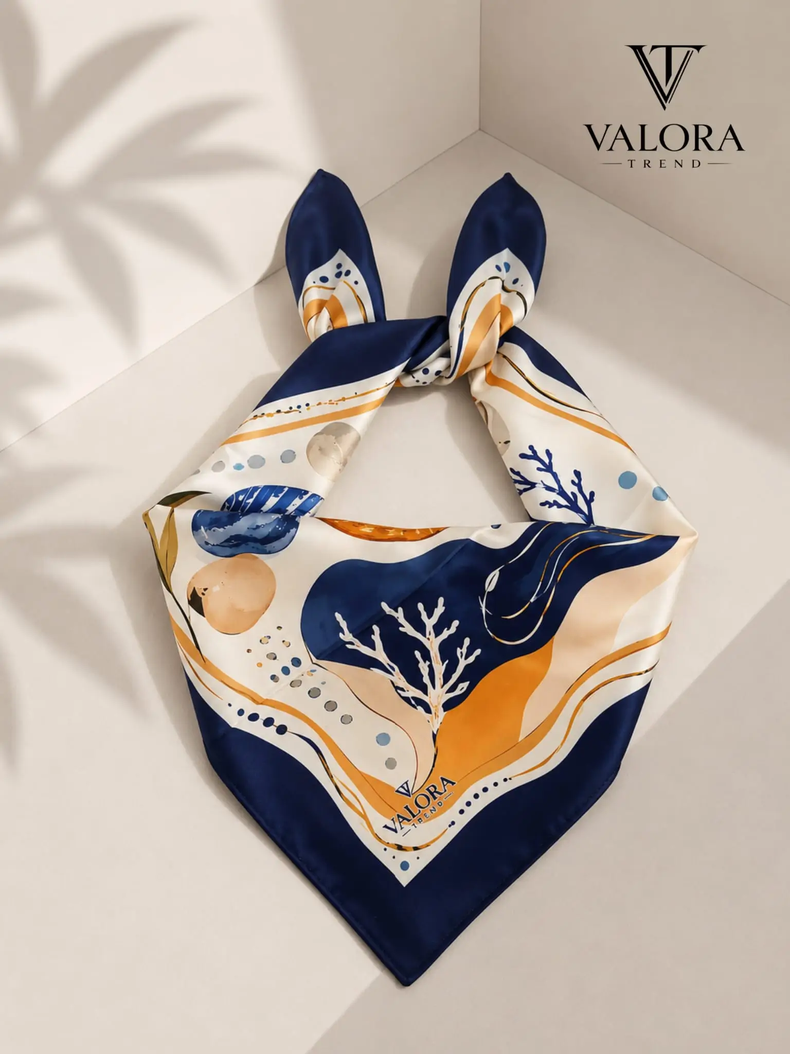 ÜÇGEN_084 084 Saten Bandana 57x57 cm Deniz Kabuğu Desenli Saç Bandanası Boyun Fuları Çanta Aksesuarı Lacivert Trend - Görsel 1